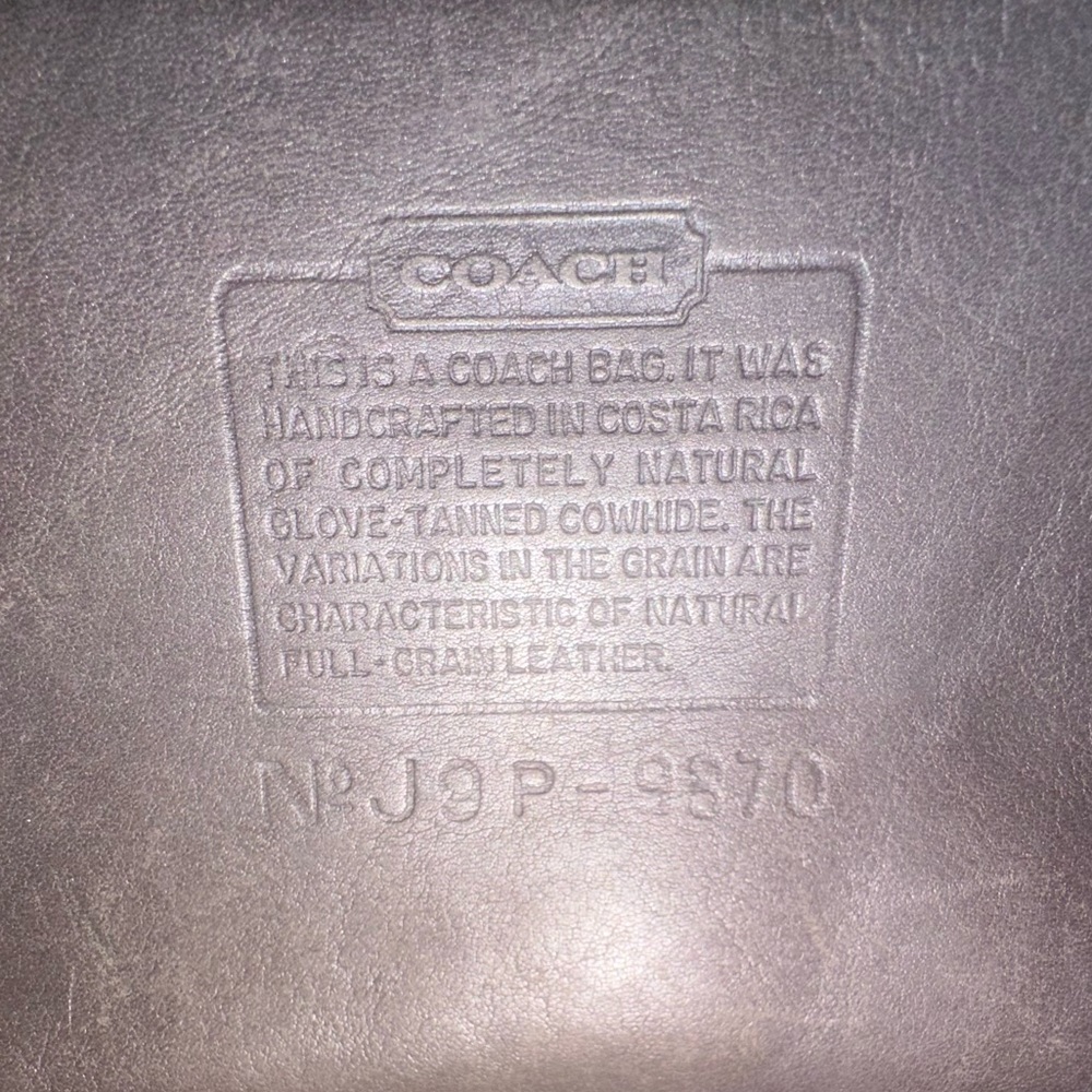Vintage Coach Court in Dark Grey! - Picture 9 of 9